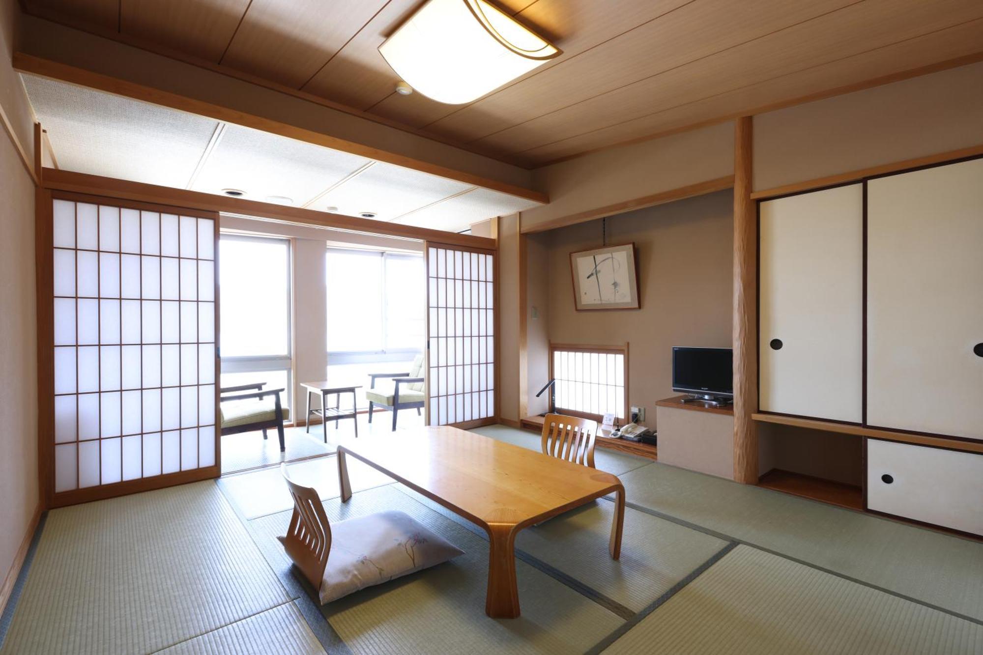 Miyahama Grand Hotel Hatsukaichi Exterior foto