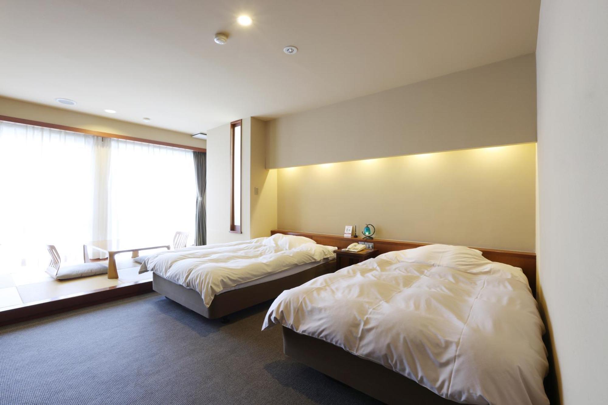 Miyahama Grand Hotel Hatsukaichi Exterior foto